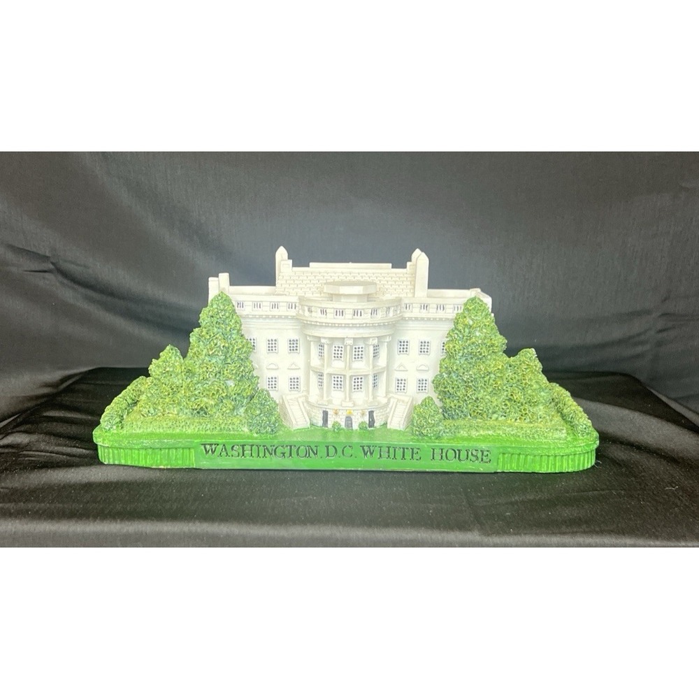 Washington D.C. White House Resin Detailed Replica Souvenir - 8x4x4 - 2 lbs